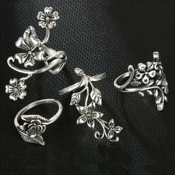 • Mabel • 4 pc. Flower Wrap Ring Set - Picture 2 of 4